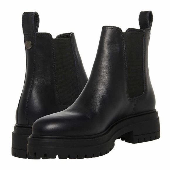 Steve Madden Shoes - NEW Steve Madden Women's Leather Chelsea Boot